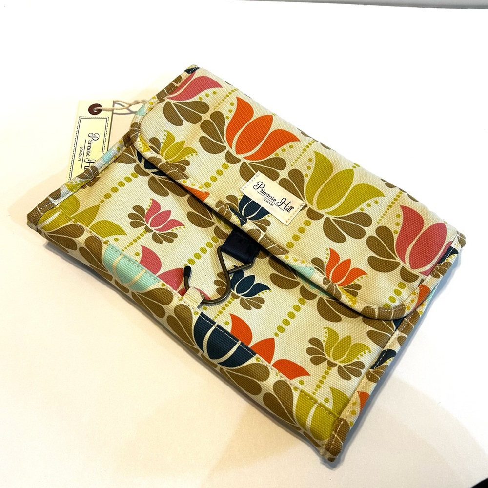 New Primrose Hill Hanging Toiletries Multicolor Floral Bag